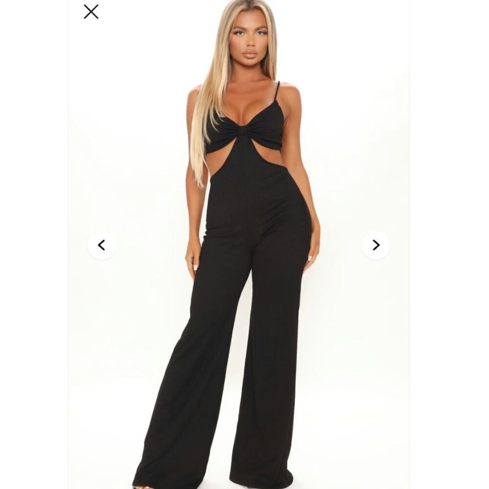 Fashion Nova Black Rosalita Jumpsuit‎ Size: L
